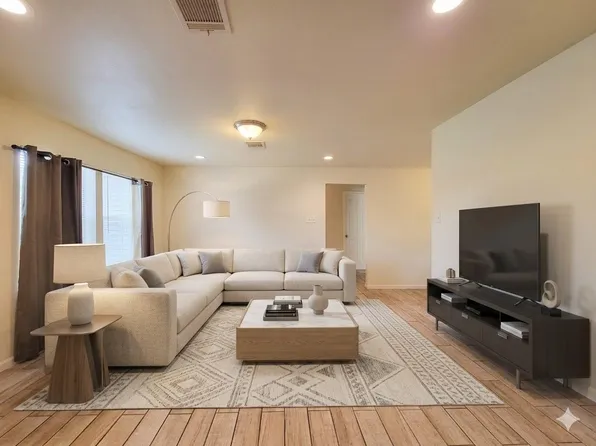 8130 Panay Dr, Houston, TX 77033