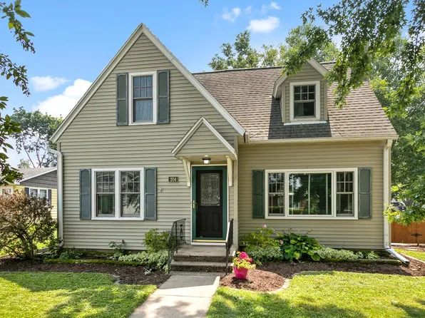 204 4th St, Waunakee, WI 53597