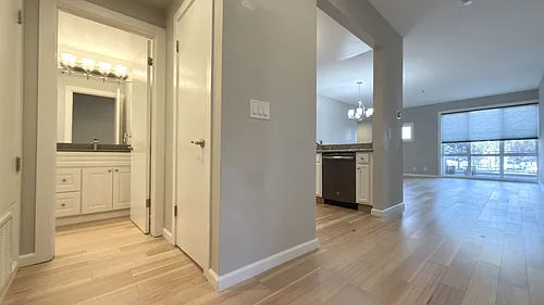 97 E Saint James St #27 Photo 1