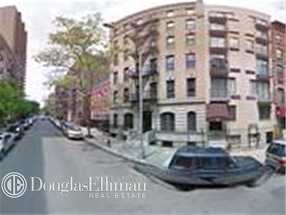 5th image of 217 E 82nd St APT 2D