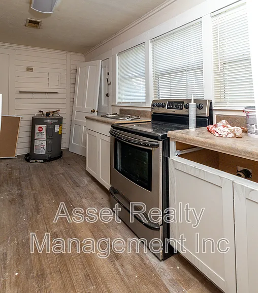 221 Hawthorne Ave #2 — Photo 21
