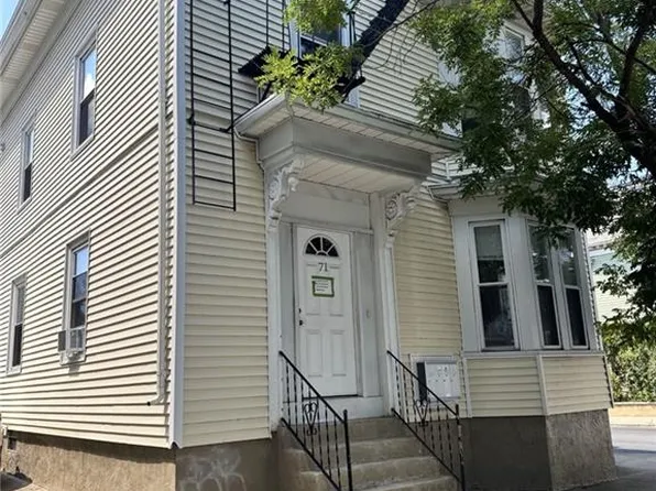 71 Sutton St, Providence, RI 02903