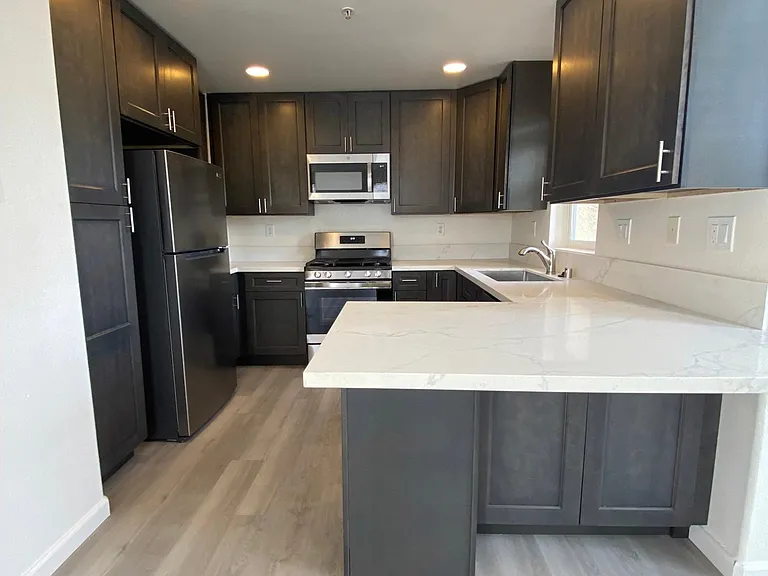 734 Broadway #4 — Photo 6