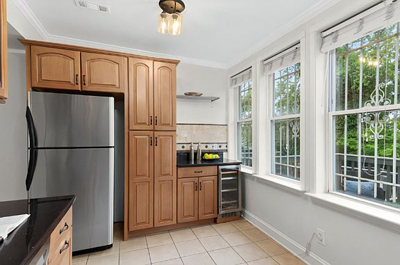 3rd image of 2120 N Capitol St NW