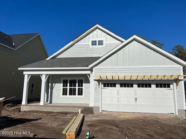 121 Coburn Court, Hampstead, NC 28443