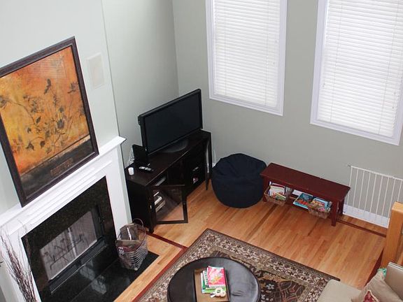 4th image of 1648 W Augusta Blvd #1E