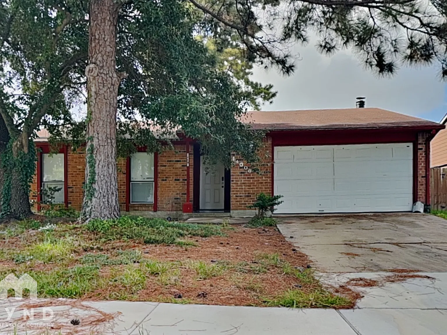 3 bed, 2.0 bath, 1403 sqft, $1,675 — Photo 1