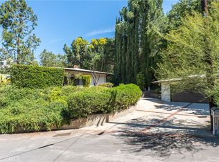 3297 Dunsmere Rd, Glendale, CA 91206