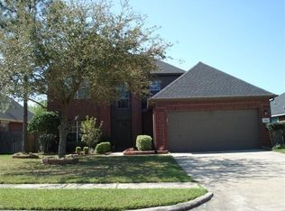 3330 Appleton Dr, Pearland, TX 77584
