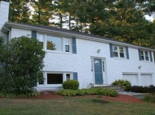 41 Colonial Rd, Medfield, MA 02052