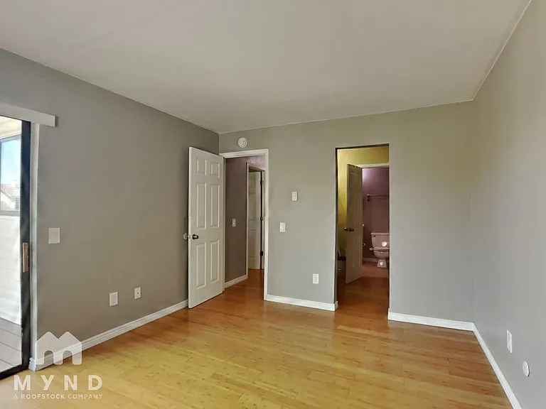 7885 Barbara Ann Dr #E — Photo 11