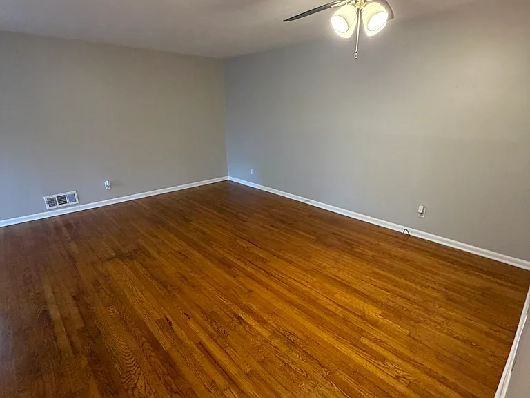 799 Marstevan Dr NE #801 — Photo 5