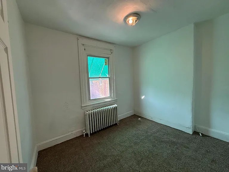 1504 S Dover St — Photo 6
