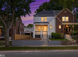 536 Oneida Pl NW, Washington, DC 20011