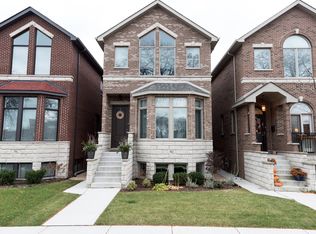 913 W 37th St, Chicago, IL 60609