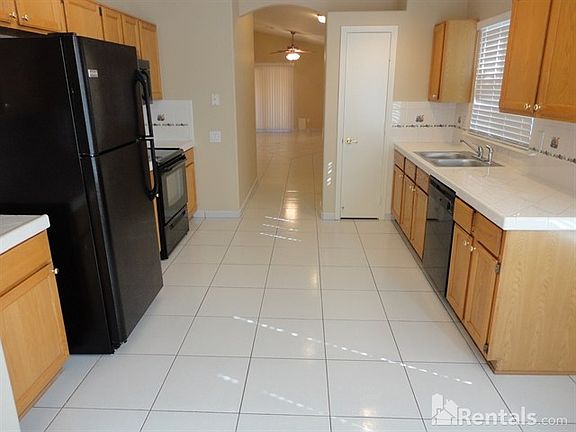 4th image of 4142 E Tanglewood Dr