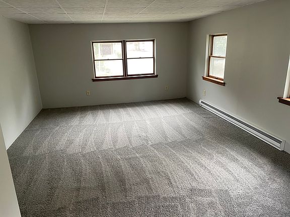 5th image of 120 Carpenter St
