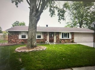 1033 Cherry Blossom Ln, Fort Wayne, IN 46825