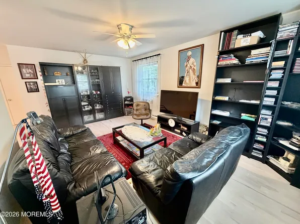 13 Lexington Drive #B, Whiting, NJ 08759