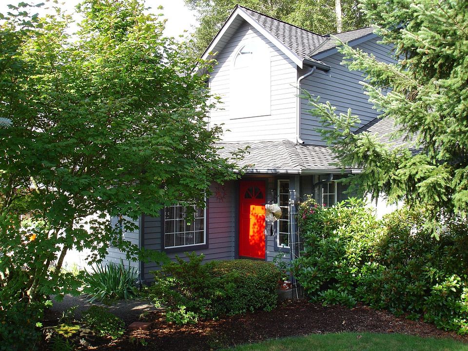 Front of house - Right