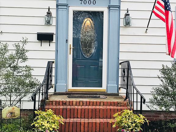 3rd image of 7000 Belvedere Dr