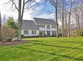 7 Jackson Cir, Franklin, MA 02038