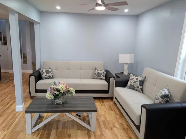 126 Dunnell Ave, Pawtucket, RI 02860