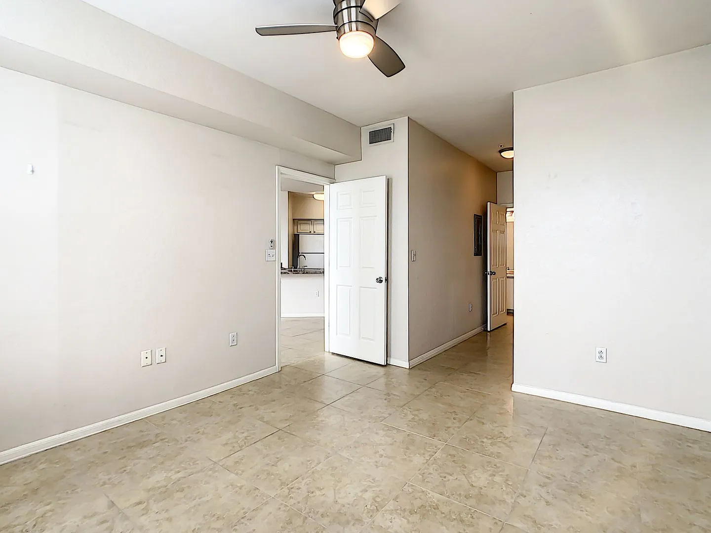 North Quarter of Downtown Orlando, convenient to Ivanhoe District — Photo 4