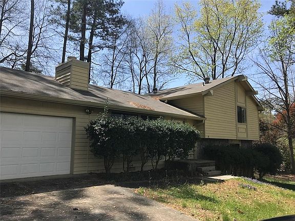 2nd image of 2866 Marbrook Dr