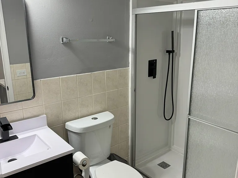 10549 Crown Rd #1 — Photo 8