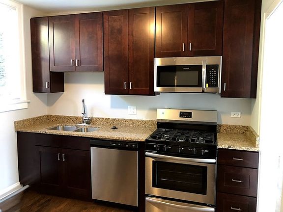 2nd image of 2502 N Leclaire Ave #2