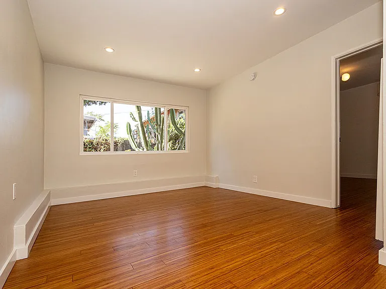 1310 Warren St #1310 — Photo 1