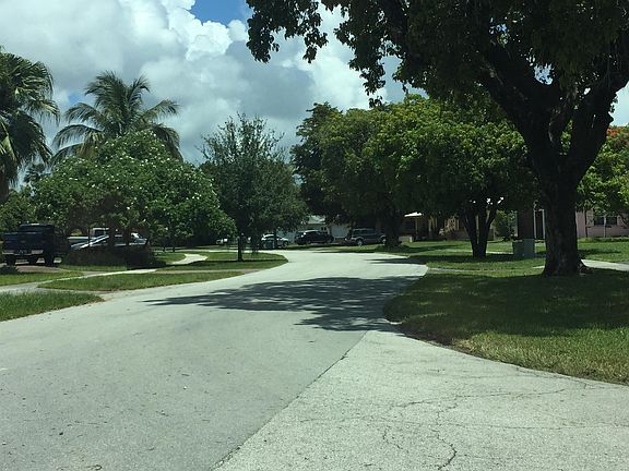 4th image of 18743 SW 92nd Ave
