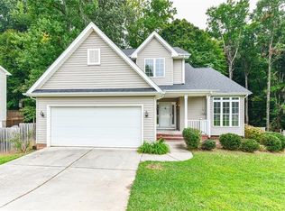 1202 Deerfield Dr, Reidsville, NC 27320