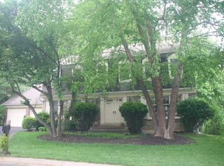 9 Seline Ct, Potomac, MD 20854