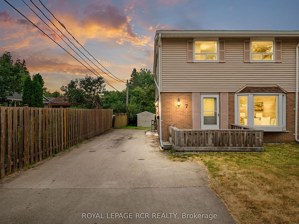 1st image of 7 Cardwell St