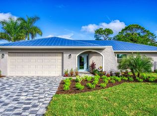 585 Whispering Pine Ln, Naples, FL 34103