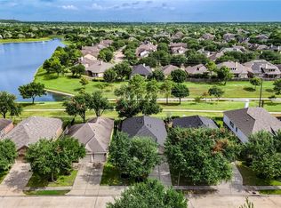 13401 Highland Lake Ln, Pearland, TX 77584