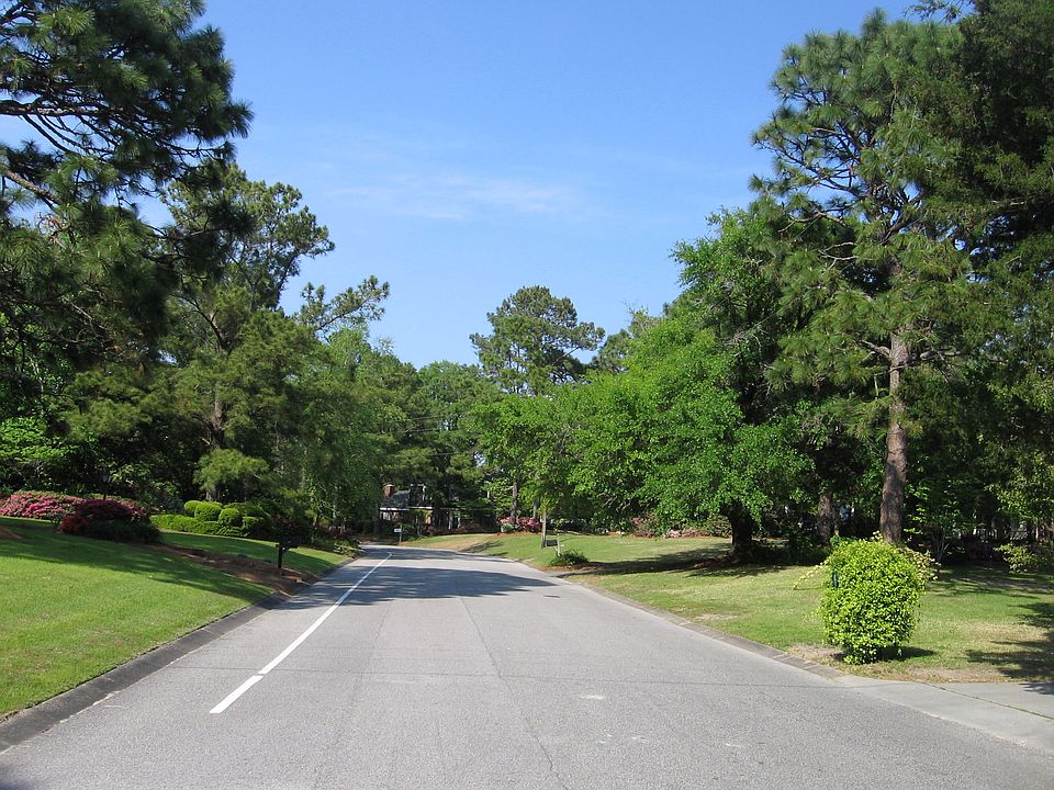 2nd image of 2124 Lynnwood Dr