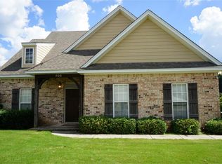 704 Stanton Dr, Auburn, AL 36830
