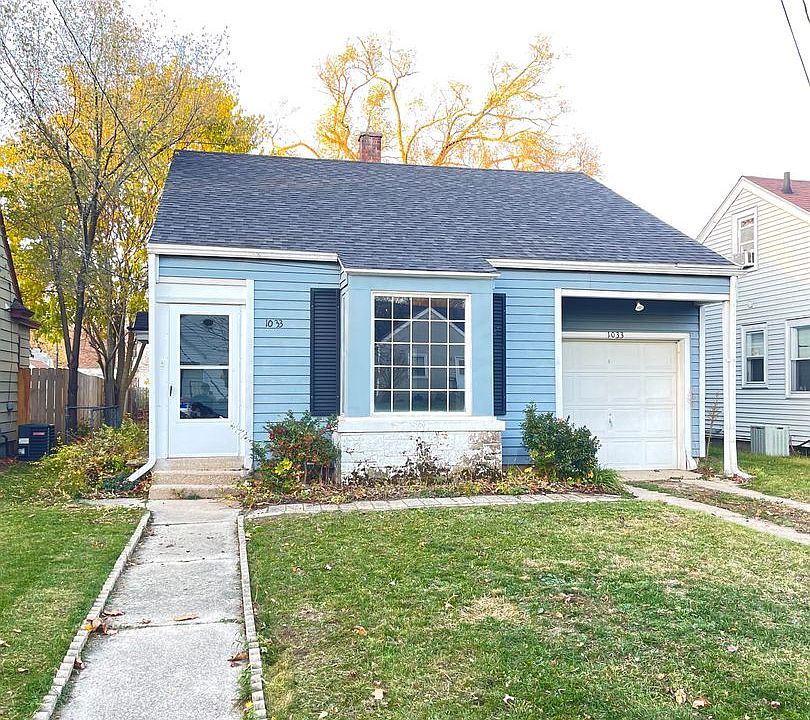 1st image of 1033 Elliott St SE