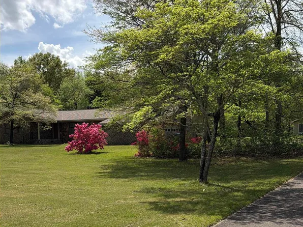 398 Peteet St, Rainbow City, AL 35906
