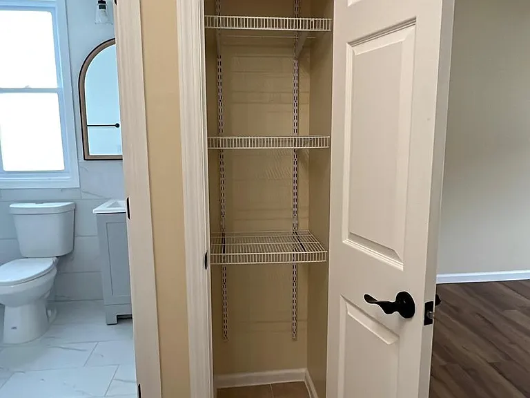 Lining Closet