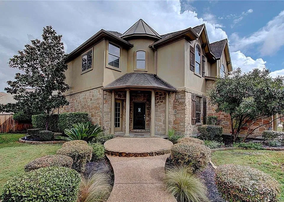 2409 Santa Clara Ln