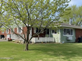 11 B Lark Street, Manchester, NJ 08759