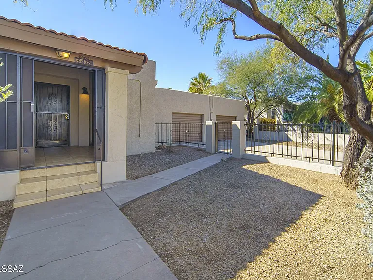3438 E Lee St — Photo 3