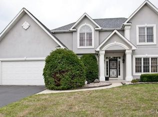 393 Blackfoot Dr, Bolingbrook, IL 60490