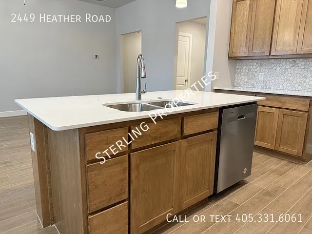 2449 Heather Rd — Photo 12