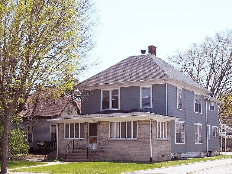 1103 W Church St #4 — Photo 1
