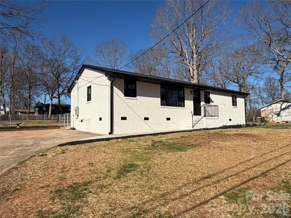 1906 Oakhurst Dr, Shelby, NC 28152